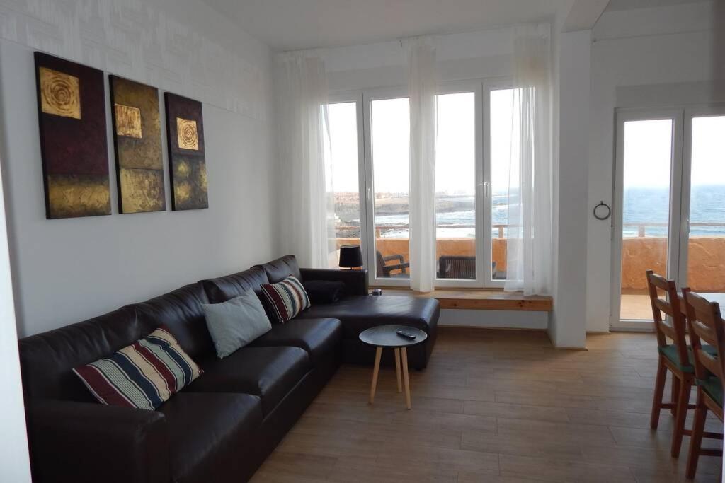 Big, Large Cozy Apartment With Sea View Ask For Additional Bedroom As An Extra Option Telde Eksteriør bilde